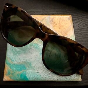 Tortoise Shell dark sunglasses